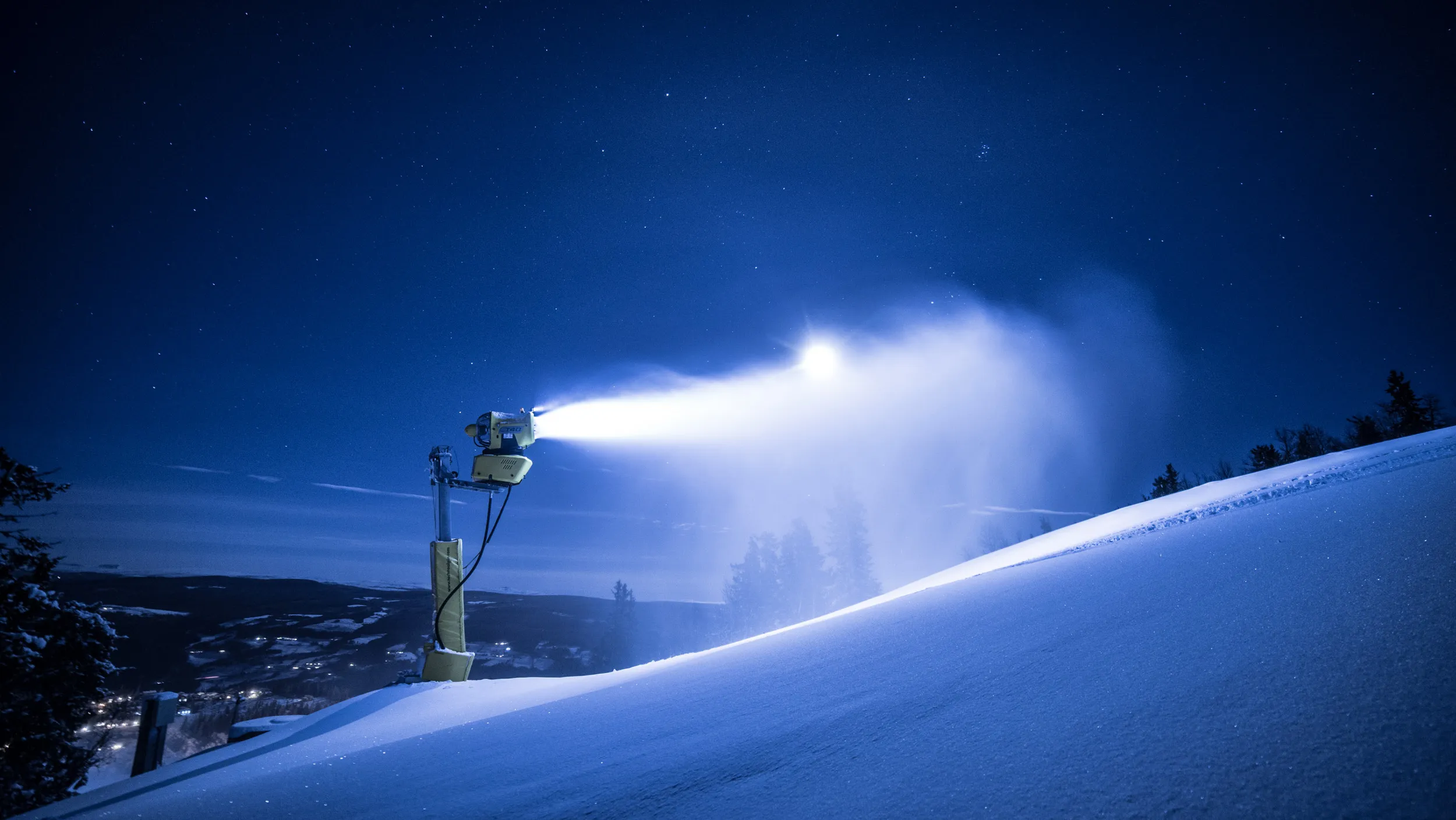 Snøproduksjon i Kvitfjell.