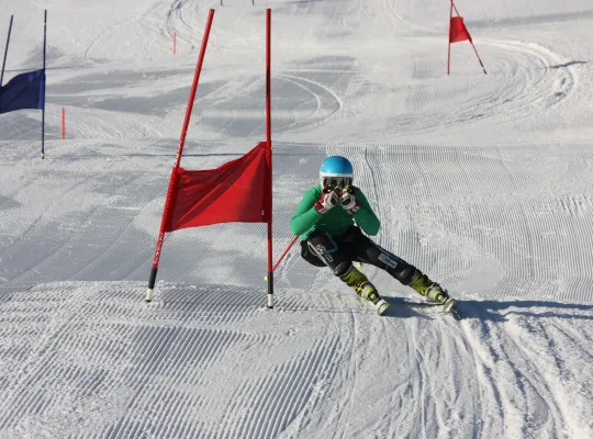 Først på snø i Kvitfjell Alpinanlegg.